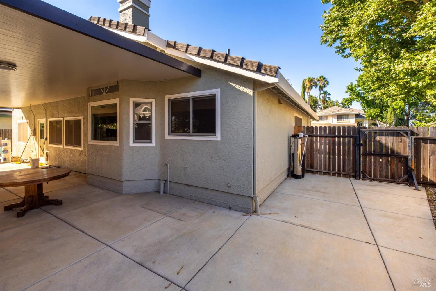 Detail Gallery Image 48 of 60 For 654 Rutgers St, Vacaville,  CA 95687 - 5 Beds | 3 Baths