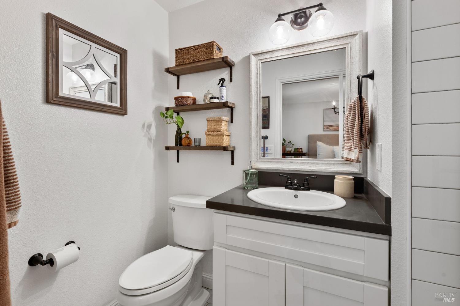 Detail Gallery Image 23 of 30 For 243 Cedar St, Vacaville,  CA 95688 - 4 Beds | 2 Baths