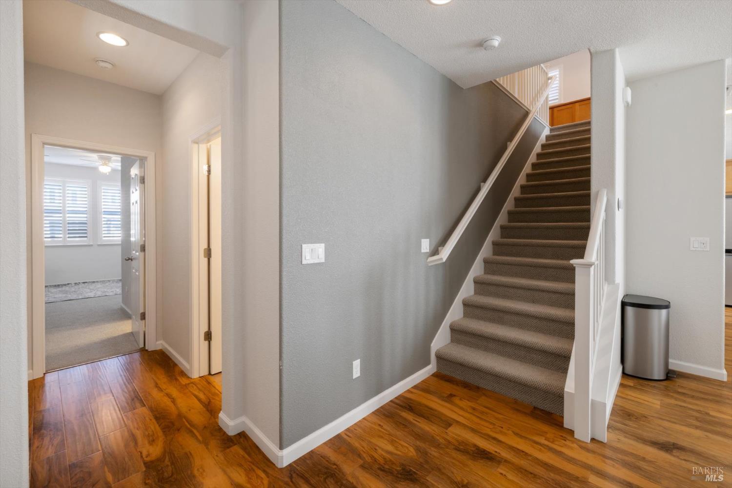 Detail Gallery Image 15 of 63 For 5294 Gramercy Cir, Fairfield,  CA 94533 - 5 Beds | 3/1 Baths