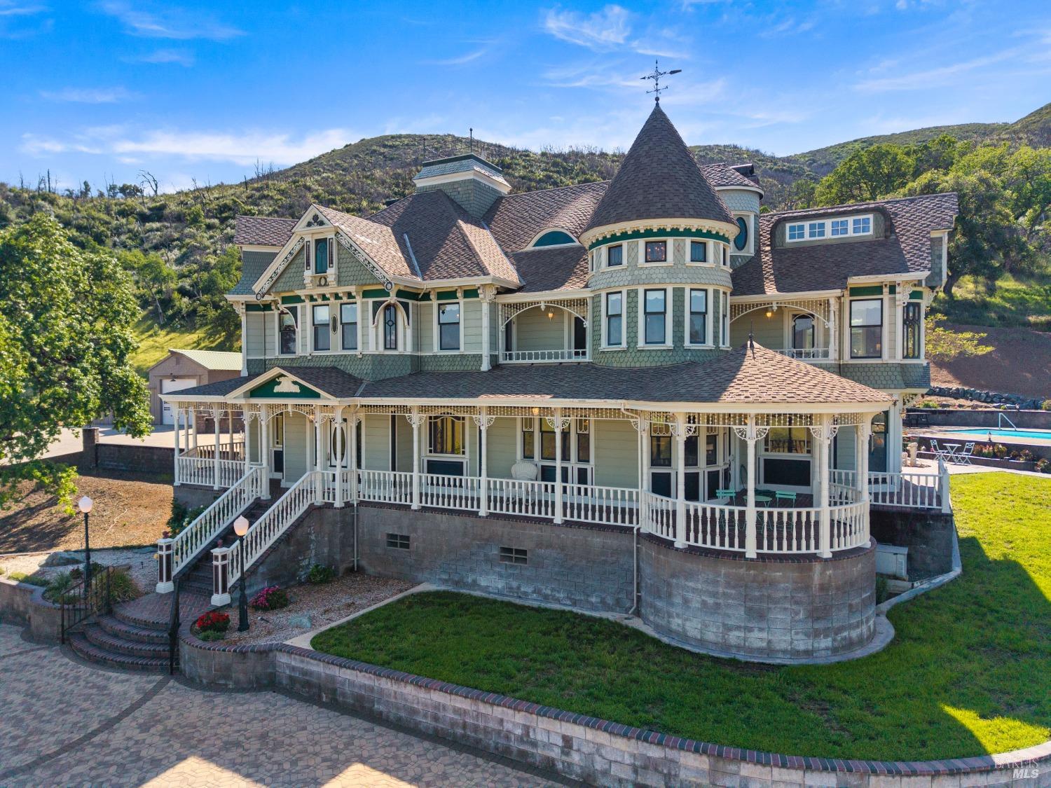 Detail Gallery Image 7 of 87 For 5605 George Rd, Lakeport,  CA 95453 - 4 Beds | 5/3 Baths