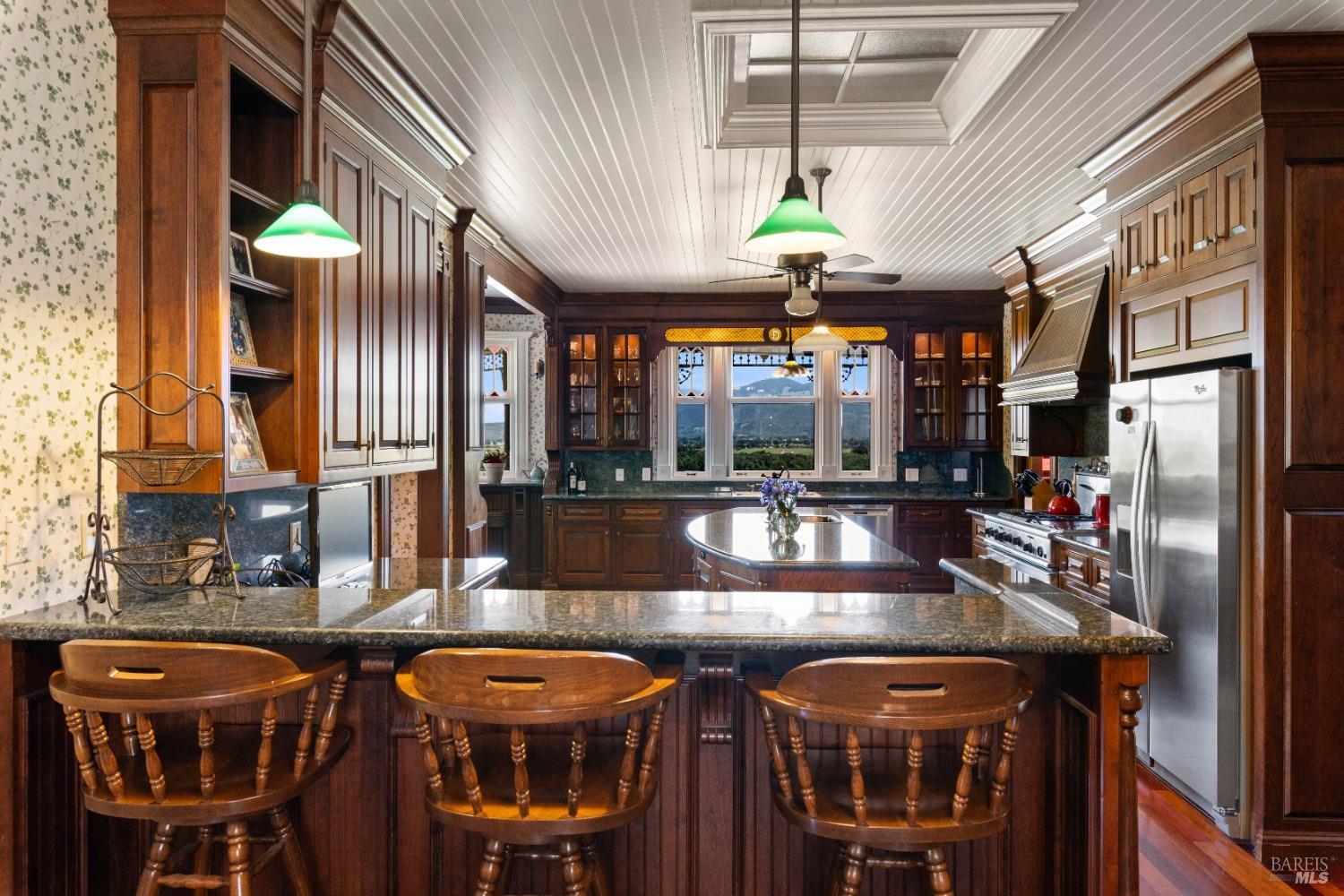 Detail Gallery Image 17 of 87 For 5605 George Rd, Lakeport,  CA 95453 - 4 Beds | 5/3 Baths