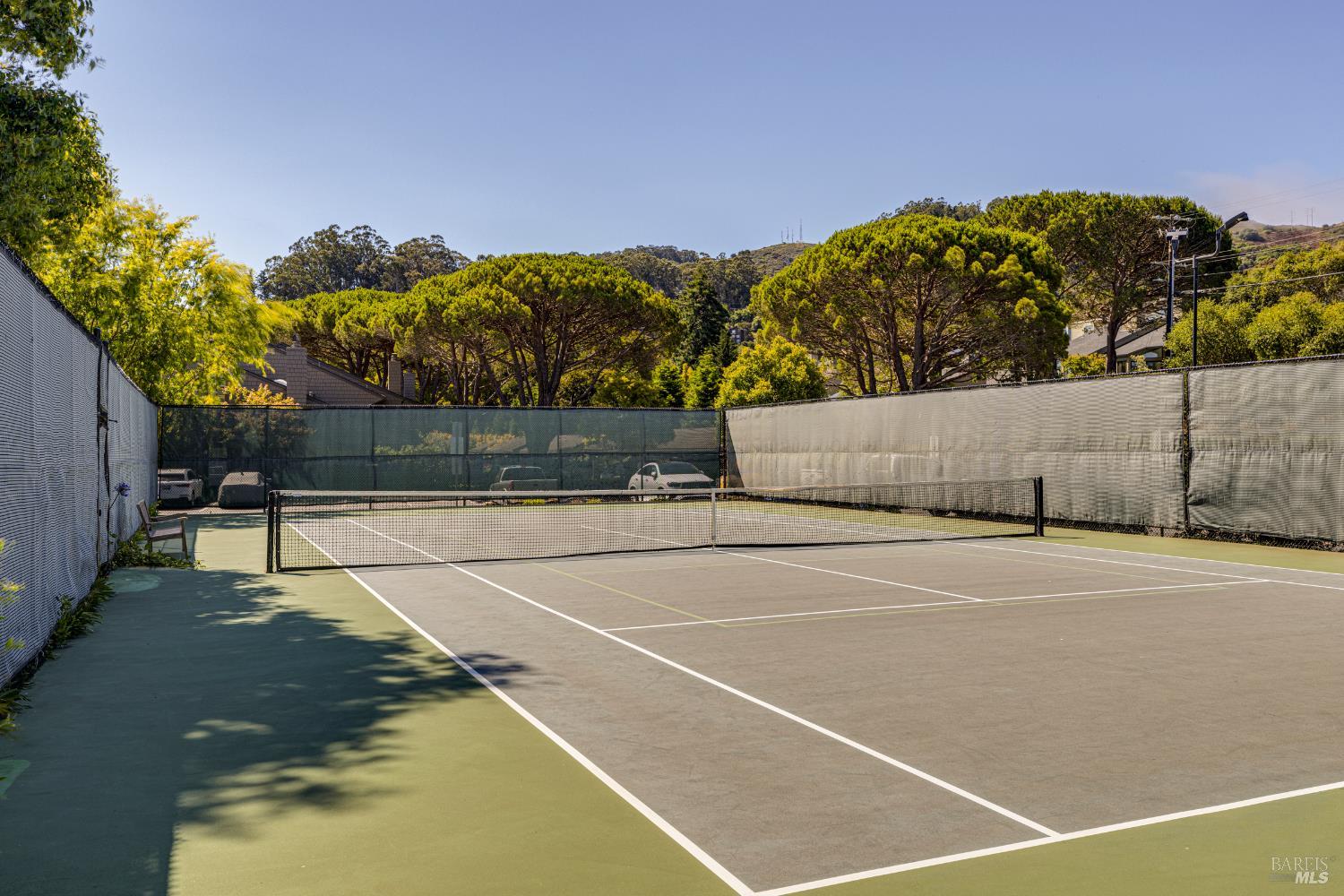 Detail Gallery Image 28 of 34 For 62 Cypress Pl, Sausalito,  CA 94965 - 2 Beds | 2 Baths