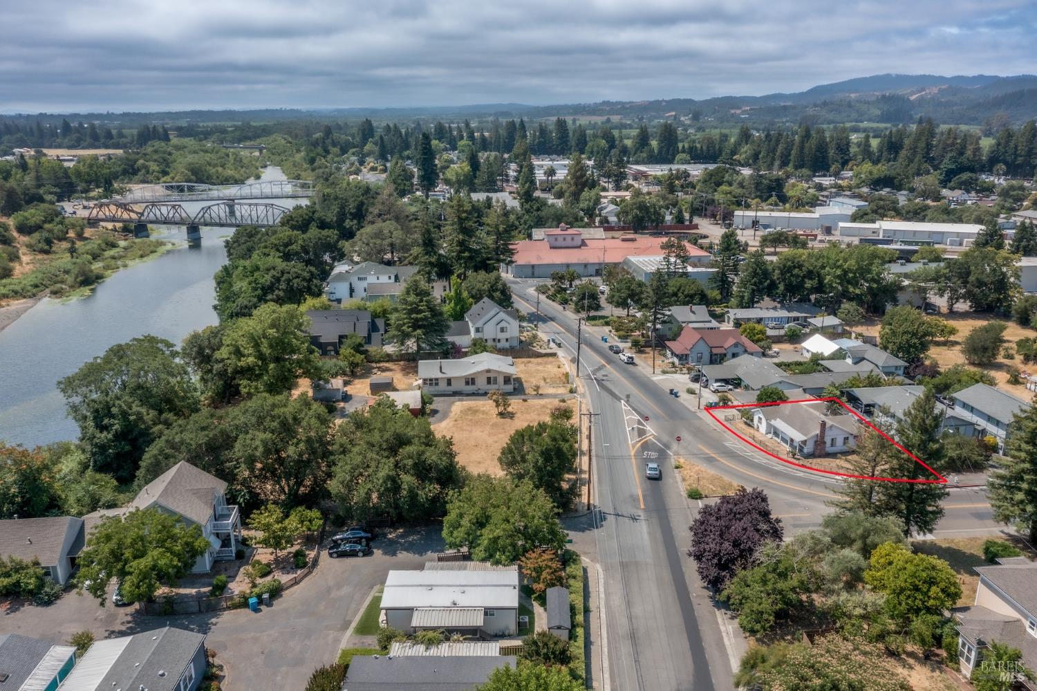 Detail Gallery Image 17 of 22 For 87 Front St, Healdsburg,  CA 95448 - 3 Beds | 2 Baths