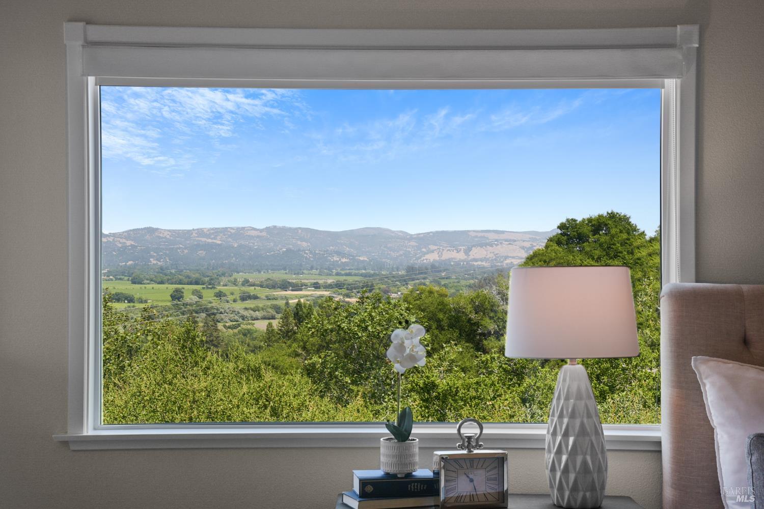 Detail Gallery Image 18 of 48 For 2547 Lewis Dr, Sebastopol,  CA 95472 - 3 Beds | 3 Baths