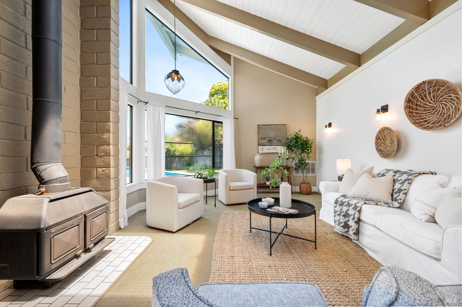 Detail Gallery Image 33 of 66 For 5740 Old Redwood Hwy, Penngrove,  CA 94951 - 3 Beds | 3 Baths