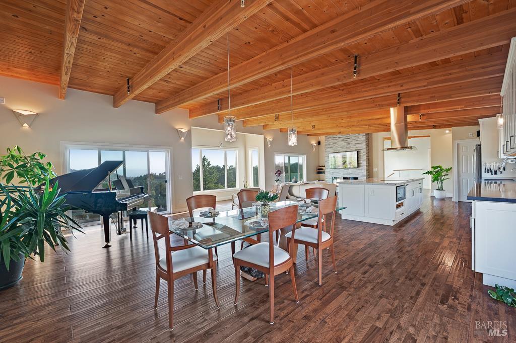 Detail Gallery Image 58 of 75 For 5560 Crystal Dr, Santa Rosa,  CA 95404 - 3 Beds | 2/1 Baths