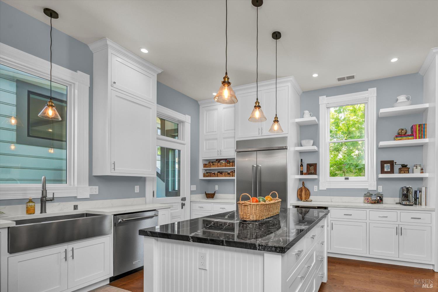 Detail Gallery Image 12 of 44 For 401 Matheson St, Healdsburg,  CA 95448 - 3 Beds | 2 Baths