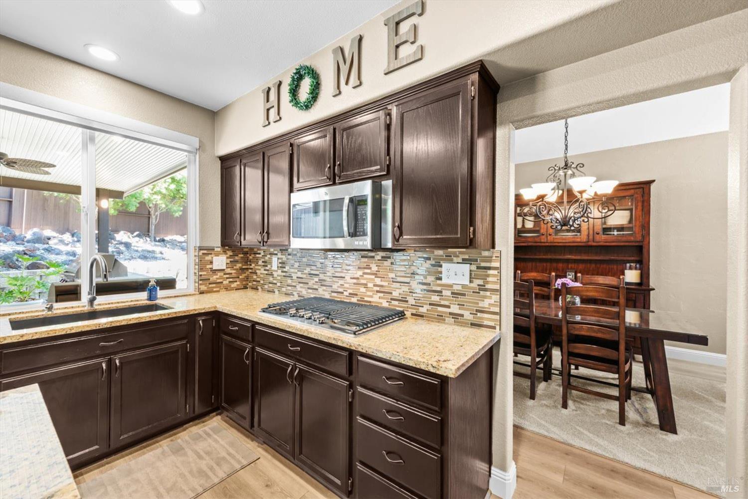 Detail Gallery Image 25 of 96 For 3305 Hillridge Ct, Fairfield,  CA 94534 - 4 Beds | 3 Baths