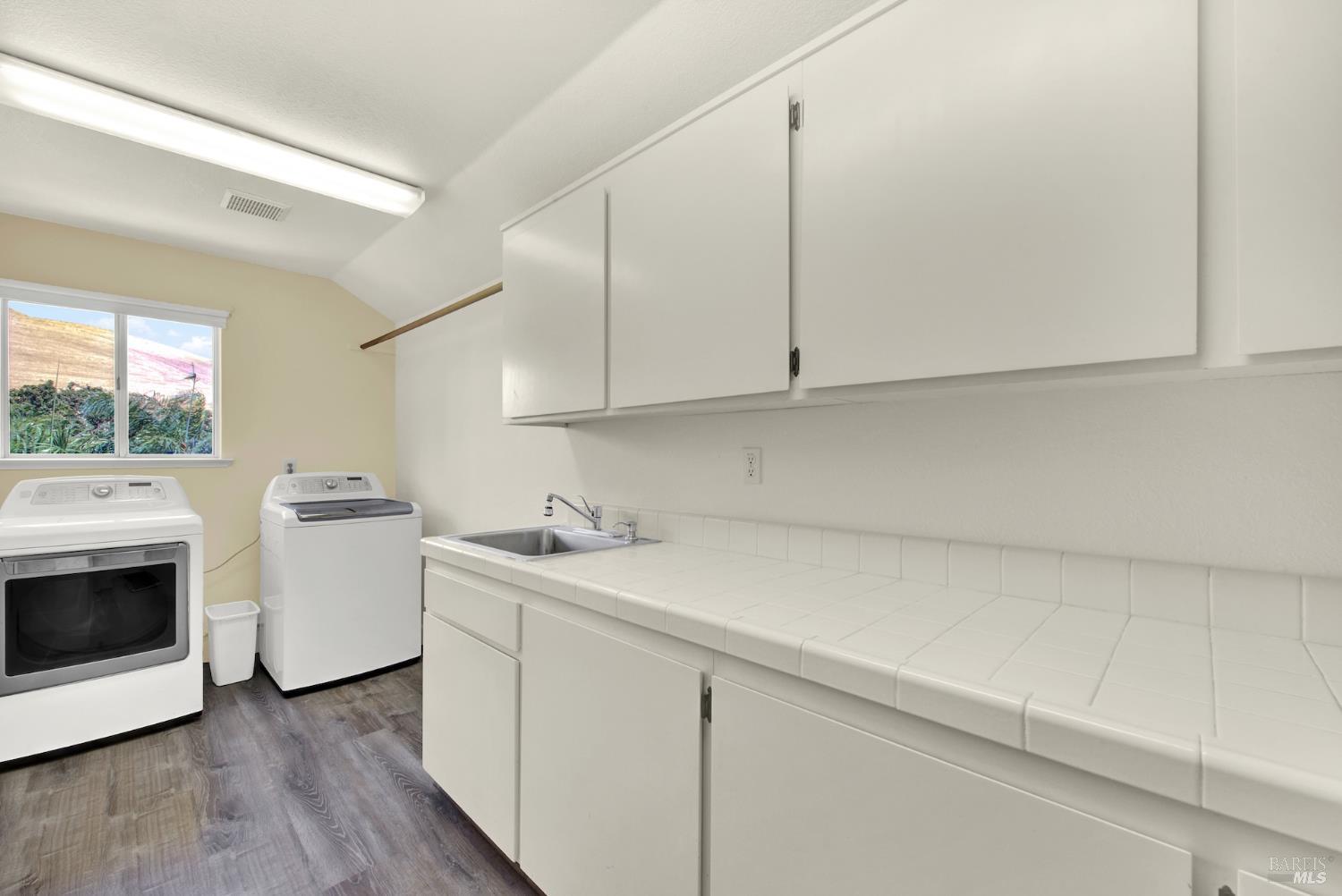 Detail Gallery Image 54 of 71 For 3560 Crownridge Ct, Fairfield,  CA 94534 - 5 Beds | 4 Baths