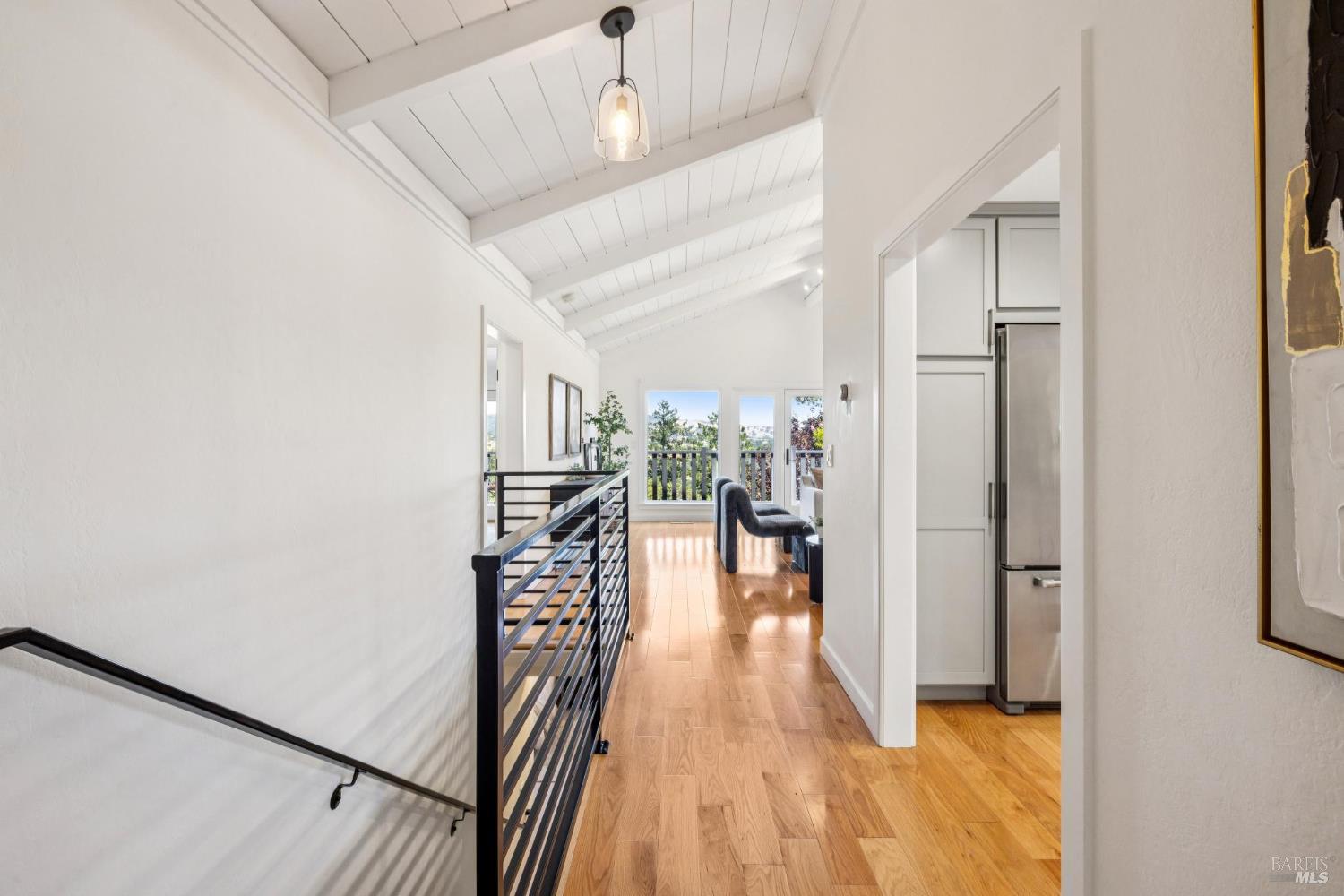 Detail Gallery Image 15 of 50 For 126 Ridge Rd, Fairfax,  CA 94930 - 3 Beds | 2 Baths