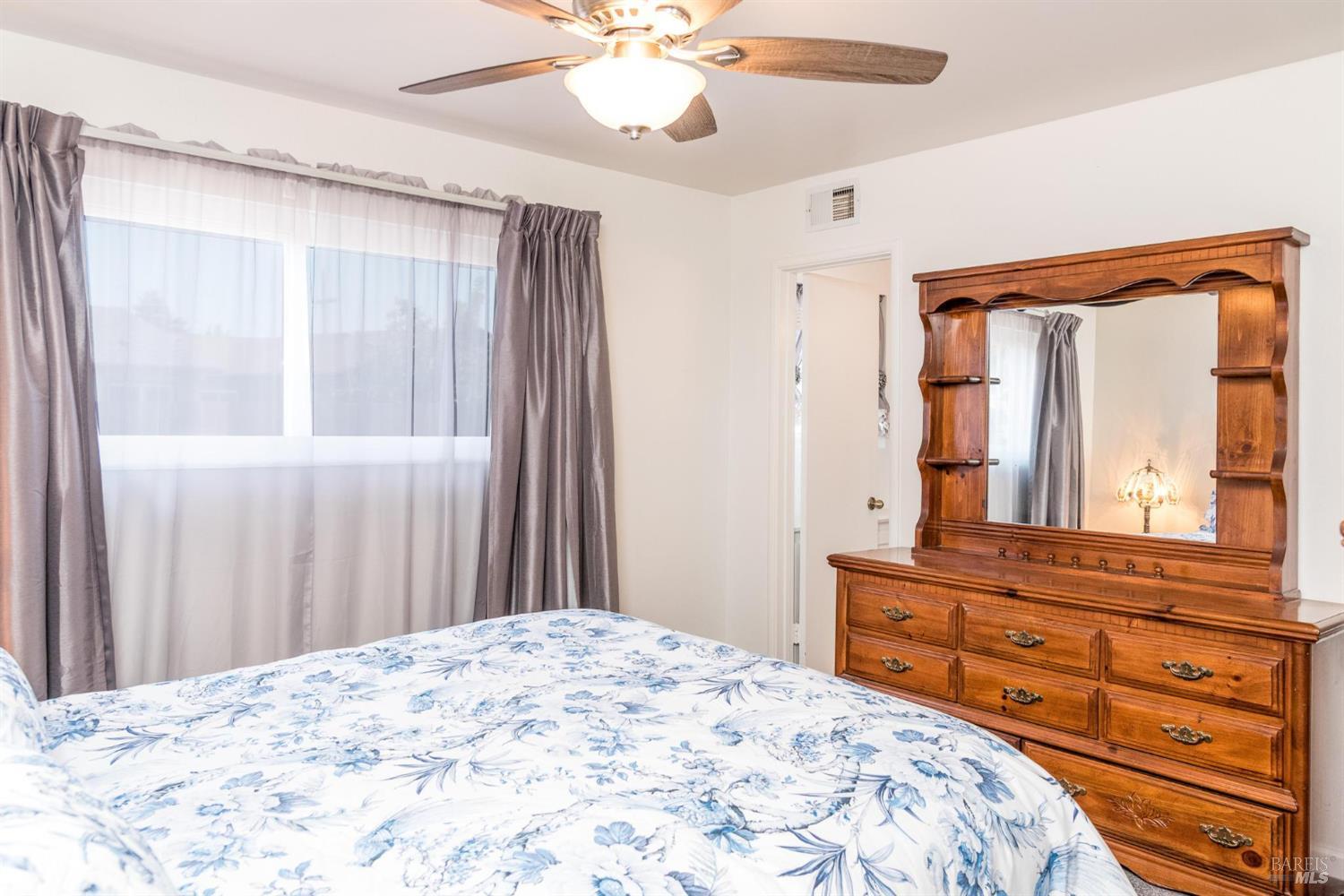 Detail Gallery Image 17 of 23 For 7 Pidgeon Ct, Petaluma,  CA 94952 - 3 Beds | 2 Baths