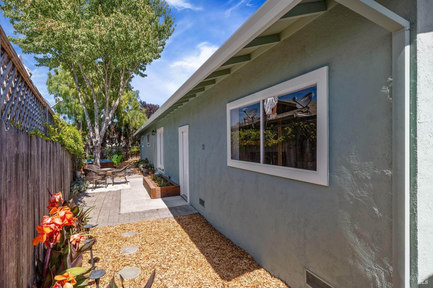 Detail Gallery Image 49 of 54 For 7449 Adrian Dr, Rohnert Park,  CA 94928 - 3 Beds | 2 Baths