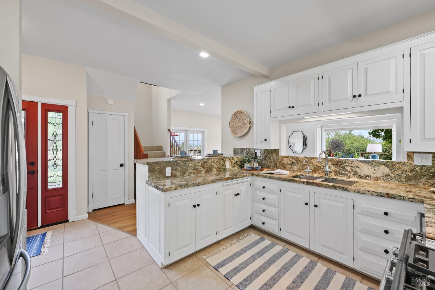 Detail Gallery Image 11 of 48 For 2547 Lewis Dr, Sebastopol,  CA 95472 - 3 Beds | 3 Baths
