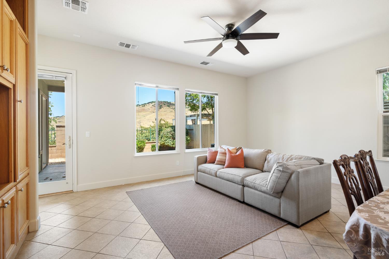 Detail Gallery Image 21 of 68 For 9272 Hallmark Pl, Vallejo,  CA 94591 - 4 Beds | 4 Baths