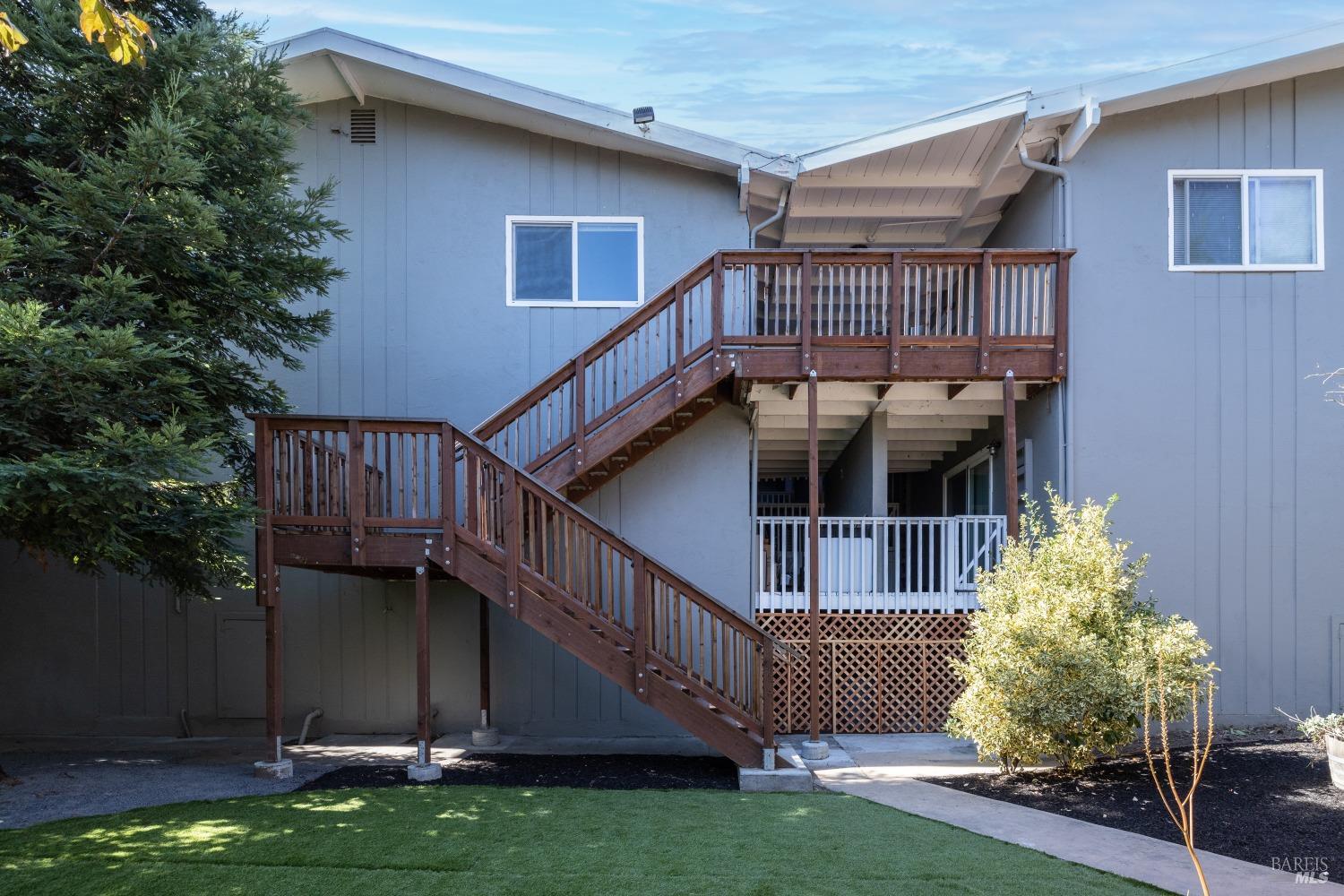 Detail Gallery Image 8 of 10 For 408 Keller St, Petaluma,  CA 94952 - – Beds | – Baths