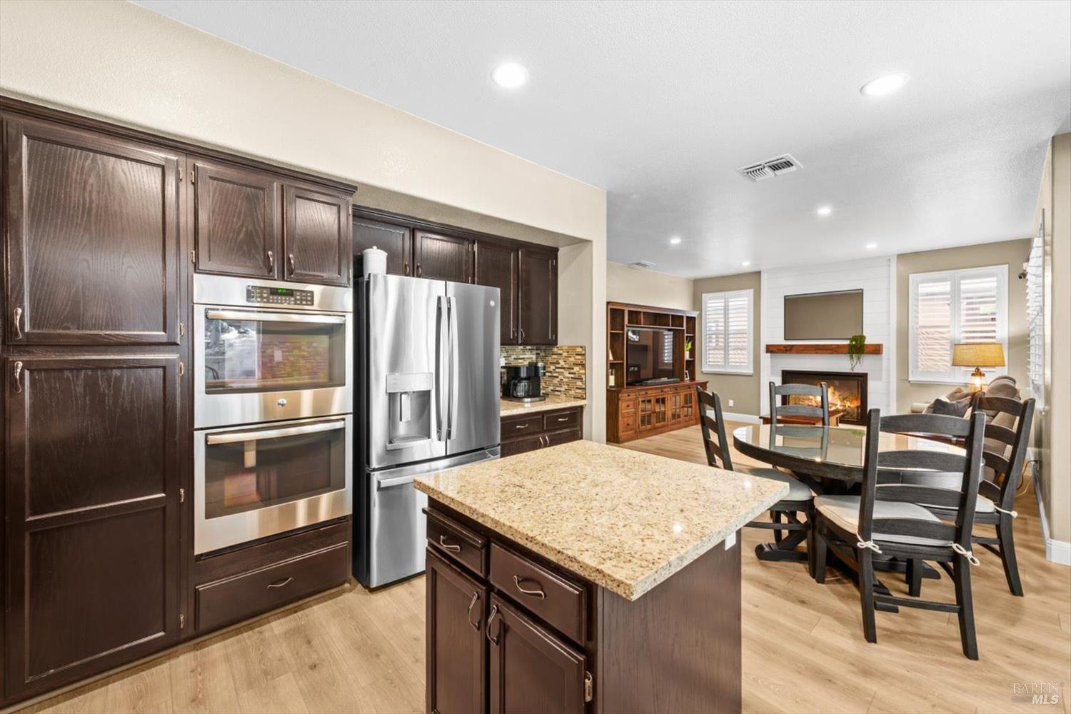 Detail Gallery Image 29 of 96 For 3305 Hillridge Ct, Fairfield,  CA 94534 - 4 Beds | 3 Baths