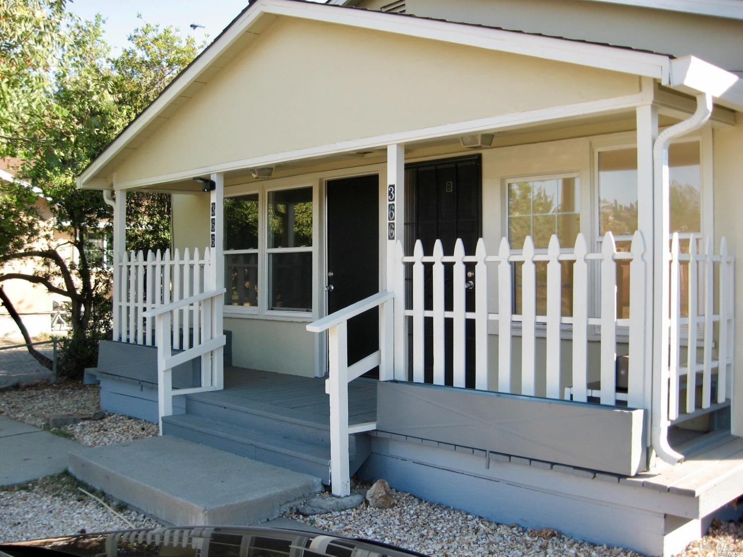 Detail Gallery Image 2 of 14 For 366 Brown St, Vacaville,  CA 95688 - – Beds | – Baths