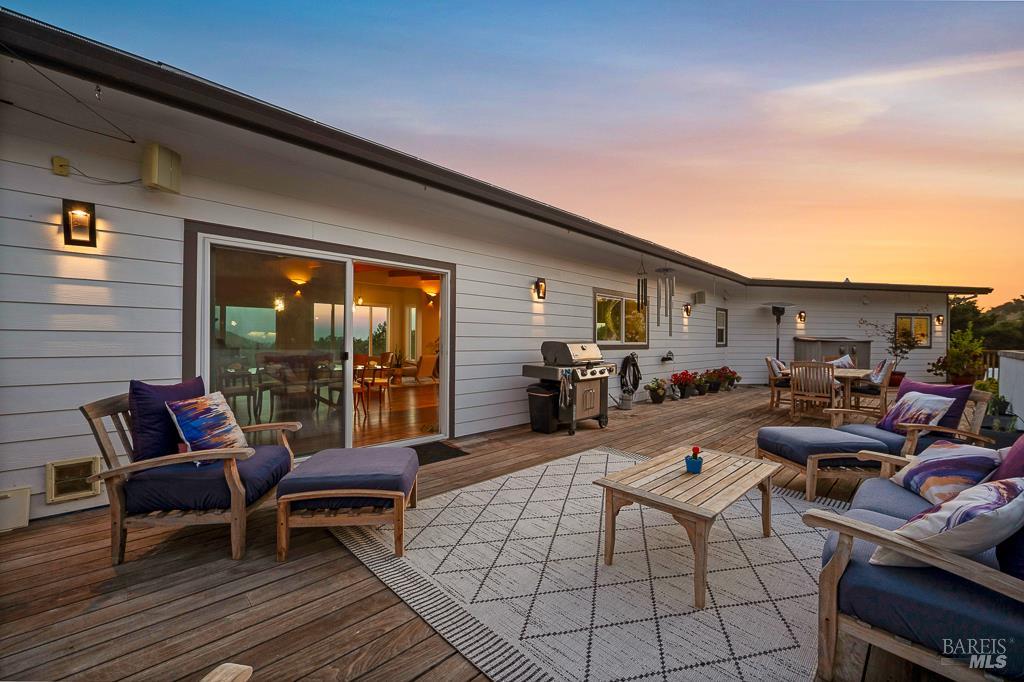 Detail Gallery Image 72 of 75 For 5560 Crystal Dr, Santa Rosa,  CA 95404 - 3 Beds | 2/1 Baths