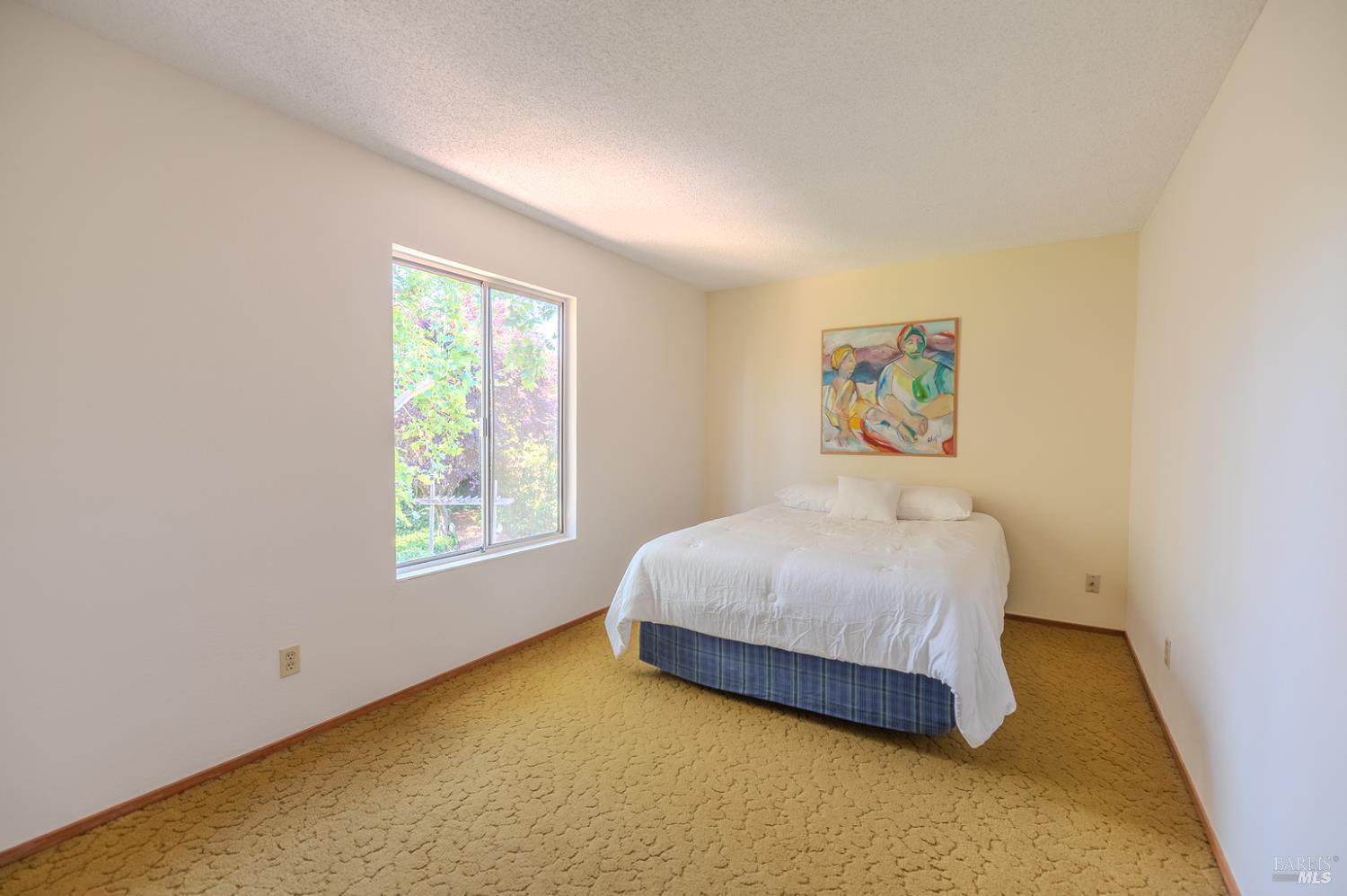 Detail Gallery Image 8 of 33 For 801 Livery Ct, Rohnert Park,  CA 94928 - 4 Beds | 2 Baths