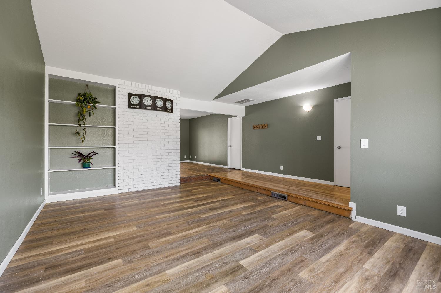 Detail Gallery Image 9 of 73 For 414 Brunswick Dr, Vallejo,  CA 94591 - 3 Beds | 2 Baths