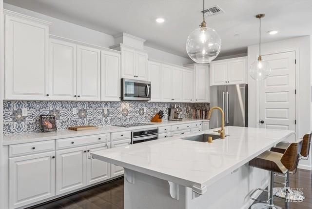 Detail Gallery Image 26 of 30 For 5825 Kristina Pl, Rohnert Park,  CA 94928 - 3 Beds | 3 Baths