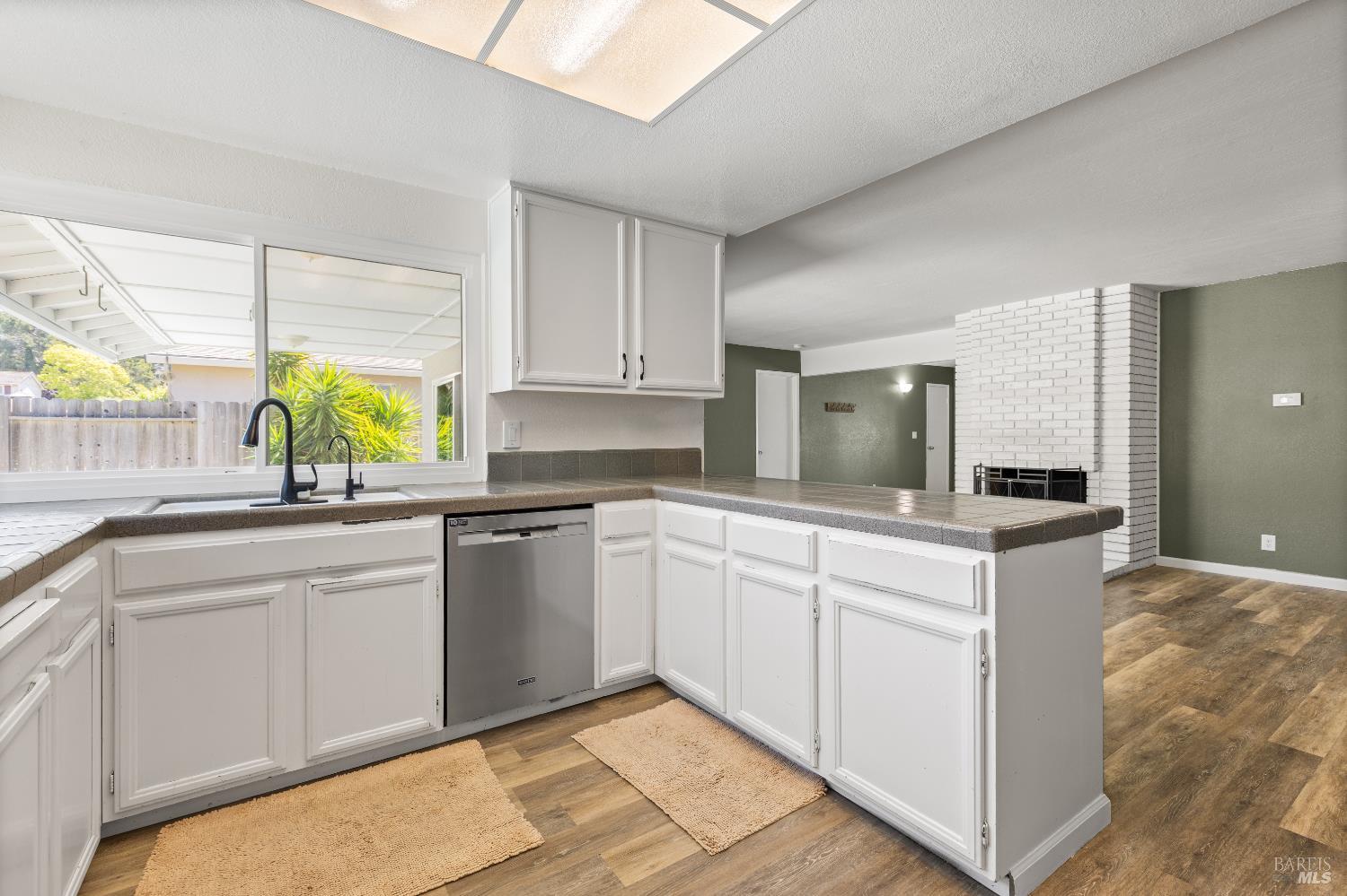Detail Gallery Image 16 of 73 For 414 Brunswick Dr, Vallejo,  CA 94591 - 3 Beds | 2 Baths
