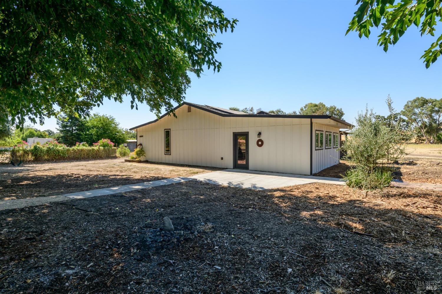 Detail Gallery Image 61 of 117 For 7598 Deer Valley Trl, Vacaville,  CA 95688 - 3 Beds | 2/1 Baths