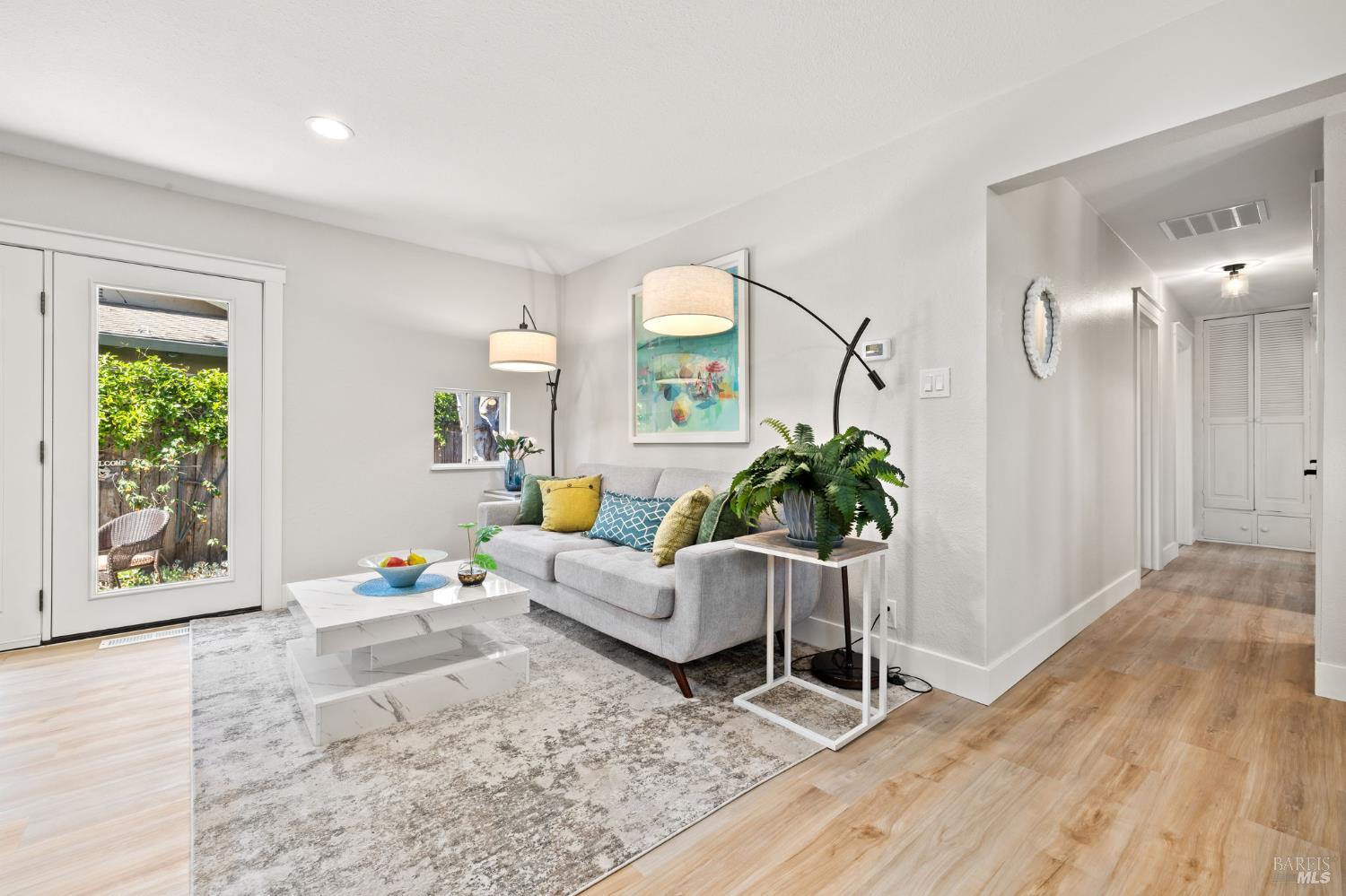 Detail Gallery Image 32 of 54 For 7449 Adrian Dr, Rohnert Park,  CA 94928 - 3 Beds | 2 Baths