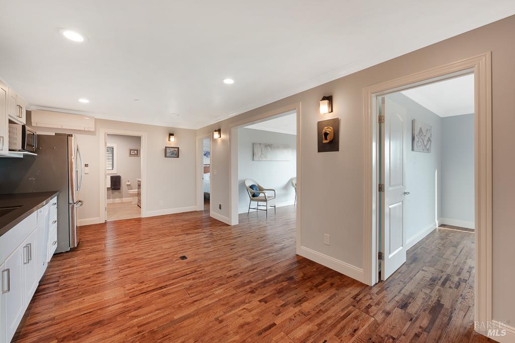 Detail Gallery Image 12 of 75 For 5560 Crystal Dr, Santa Rosa,  CA 95404 - 3 Beds | 2/1 Baths