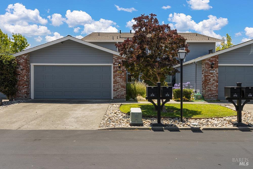 Detail Gallery Image 1 of 33 For 1774 Devonshire Dr, Benicia,  CA 94510 - 3 Beds | 2/1 Baths