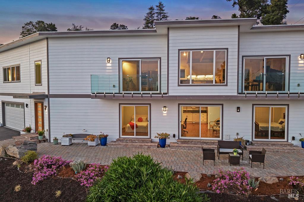Detail Gallery Image 63 of 75 For 5560 Crystal Dr, Santa Rosa,  CA 95404 - 3 Beds | 2/1 Baths