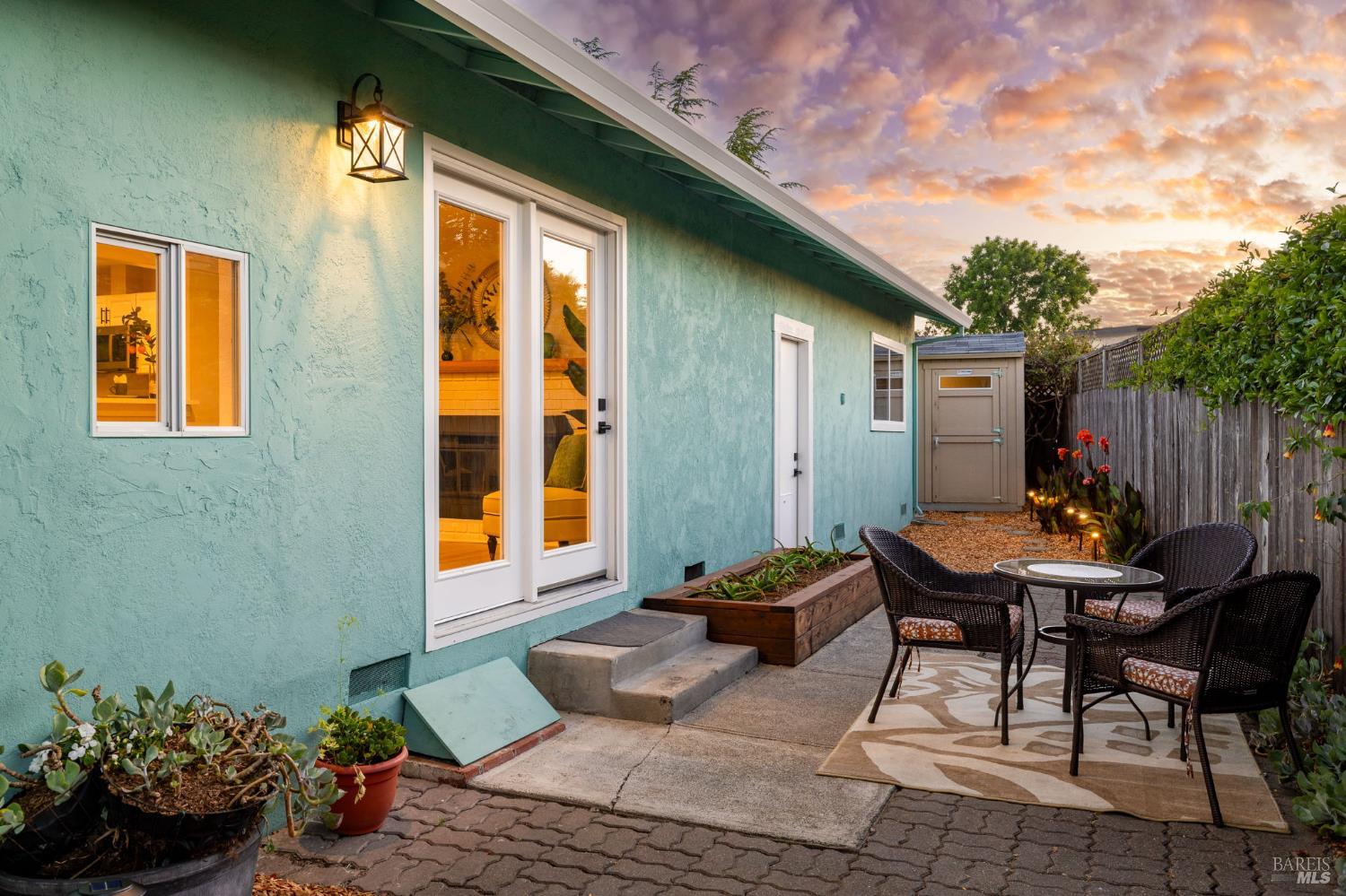 Detail Gallery Image 16 of 54 For 7449 Adrian Dr, Rohnert Park,  CA 94928 - 3 Beds | 2 Baths