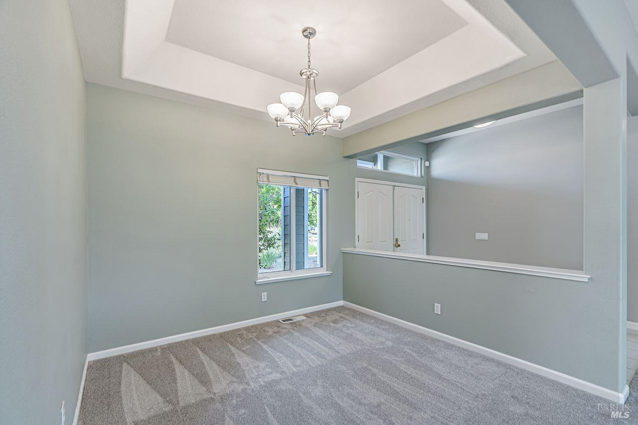Detail Gallery Image 8 of 43 For 1705 Andover Way, Petaluma,  CA 94954 - 4 Beds | 2 Baths