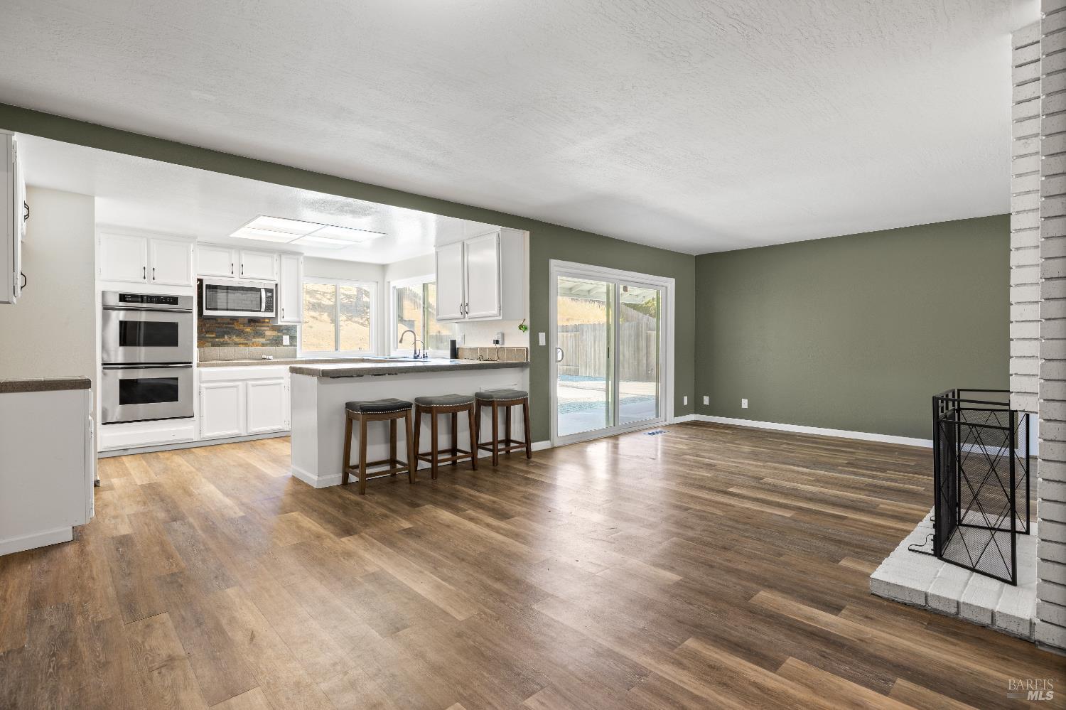 Detail Gallery Image 12 of 73 For 414 Brunswick Dr, Vallejo,  CA 94591 - 3 Beds | 2 Baths