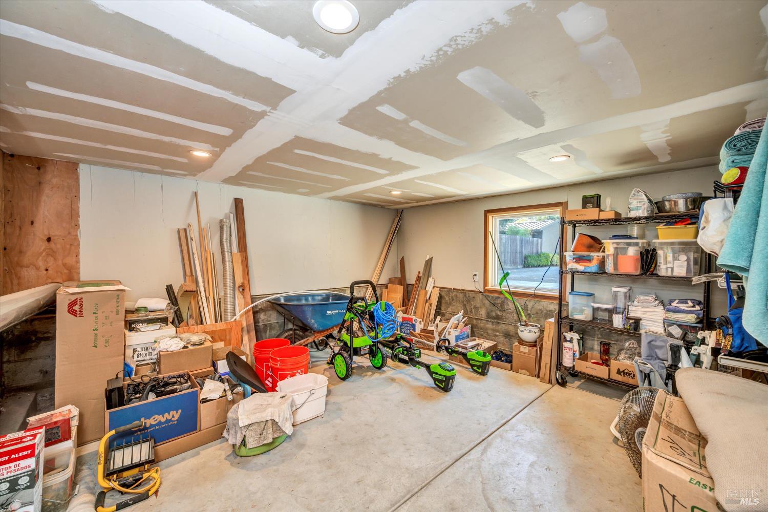 Detail Gallery Image 35 of 44 For 401 Matheson St, Healdsburg,  CA 95448 - 3 Beds | 2 Baths