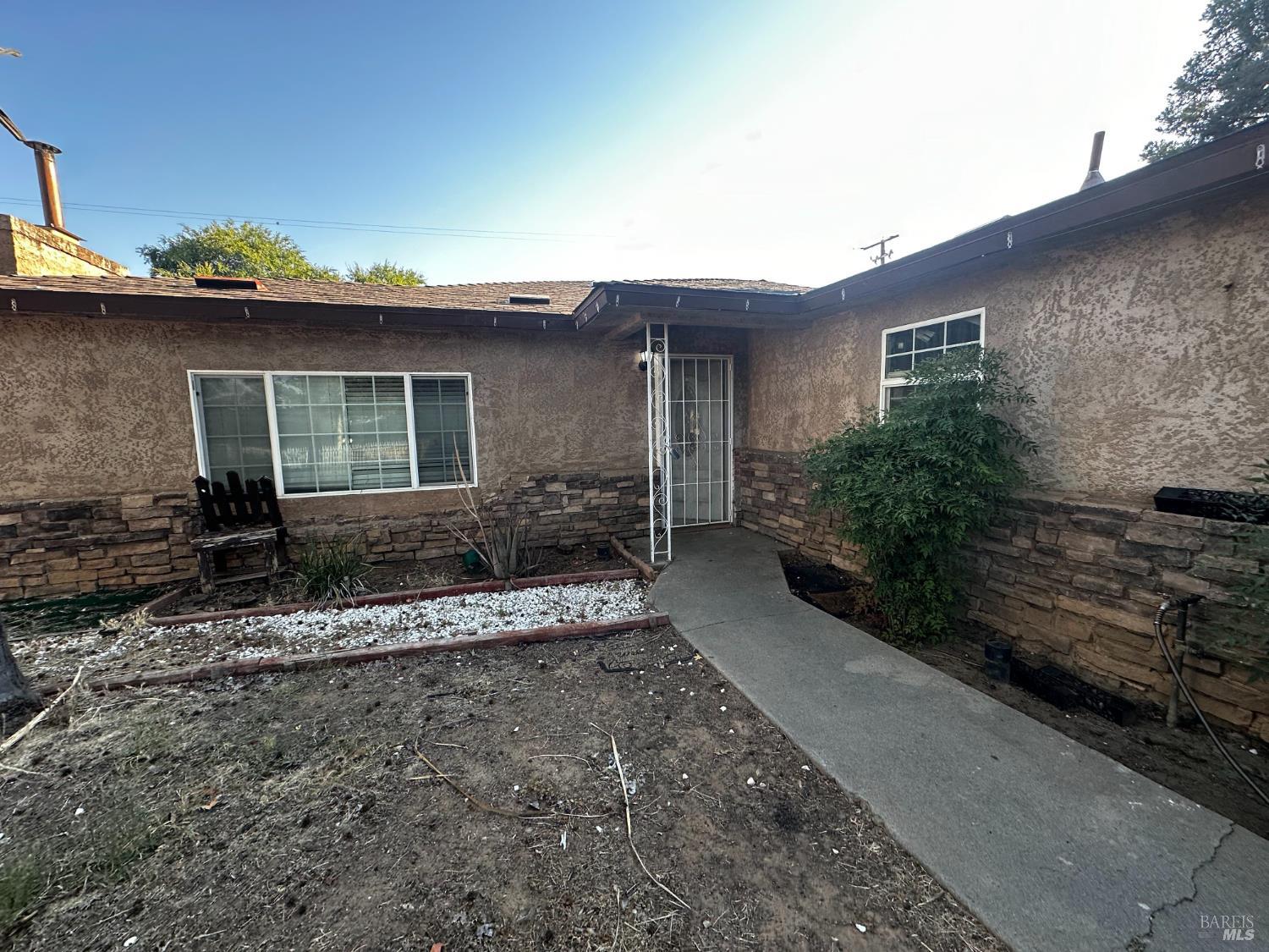 Detail Gallery Image 1 of 5 For Address Is Not Disclosed, Fresno,  CA 93704 - 4 Beds | 2 Baths