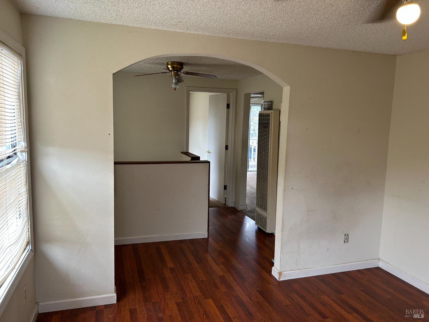 Detail Gallery Image 6 of 14 For 109 Phelan Ave, Vallejo,  CA 94590 - 2 Beds | 1 Baths