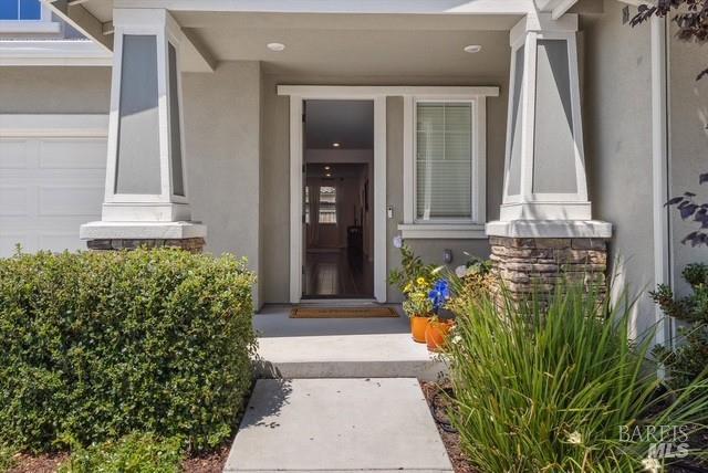 Detail Gallery Image 4 of 30 For 5825 Kristina Pl, Rohnert Park,  CA 94928 - 3 Beds | 3 Baths