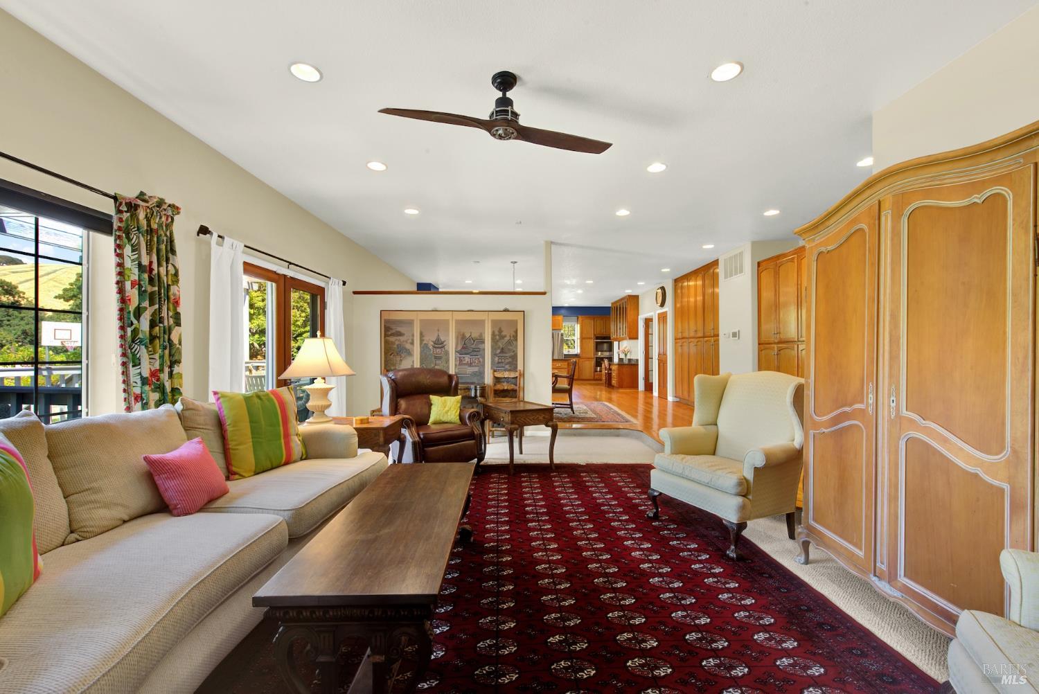 Detail Gallery Image 28 of 71 For 3560 Crownridge Ct, Fairfield,  CA 94534 - 5 Beds | 4 Baths