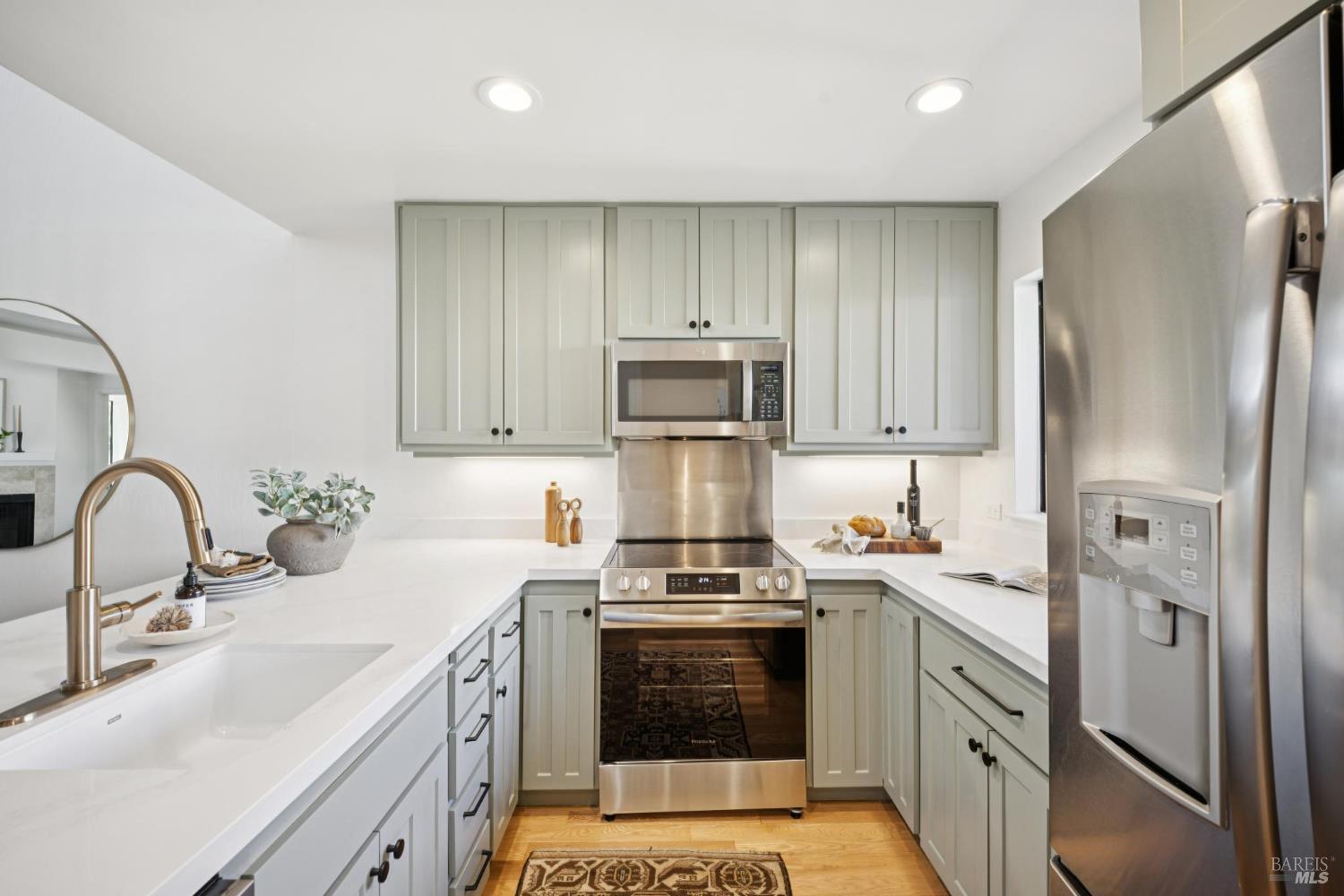 Detail Gallery Image 2 of 17 For 904 via Casitas Unkn, Greenbrae,  CA 94904 - 3 Beds | 2 Baths