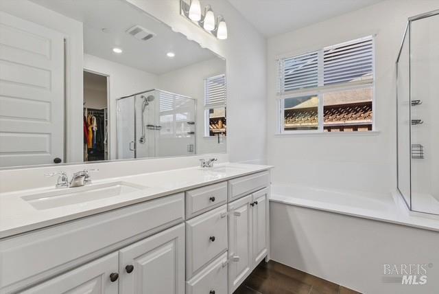 Detail Gallery Image 14 of 30 For 5825 Kristina Pl, Rohnert Park,  CA 94928 - 3 Beds | 3 Baths