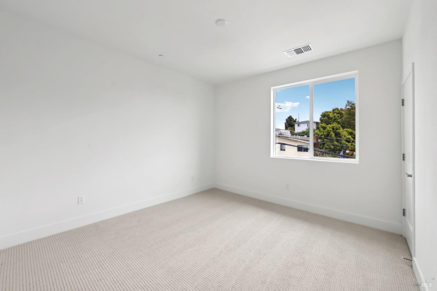 Detail Gallery Image 20 of 31 For 5187 Dalai Lama Ave, Richmond,  CA 94804 - 4 Beds | 4 Baths