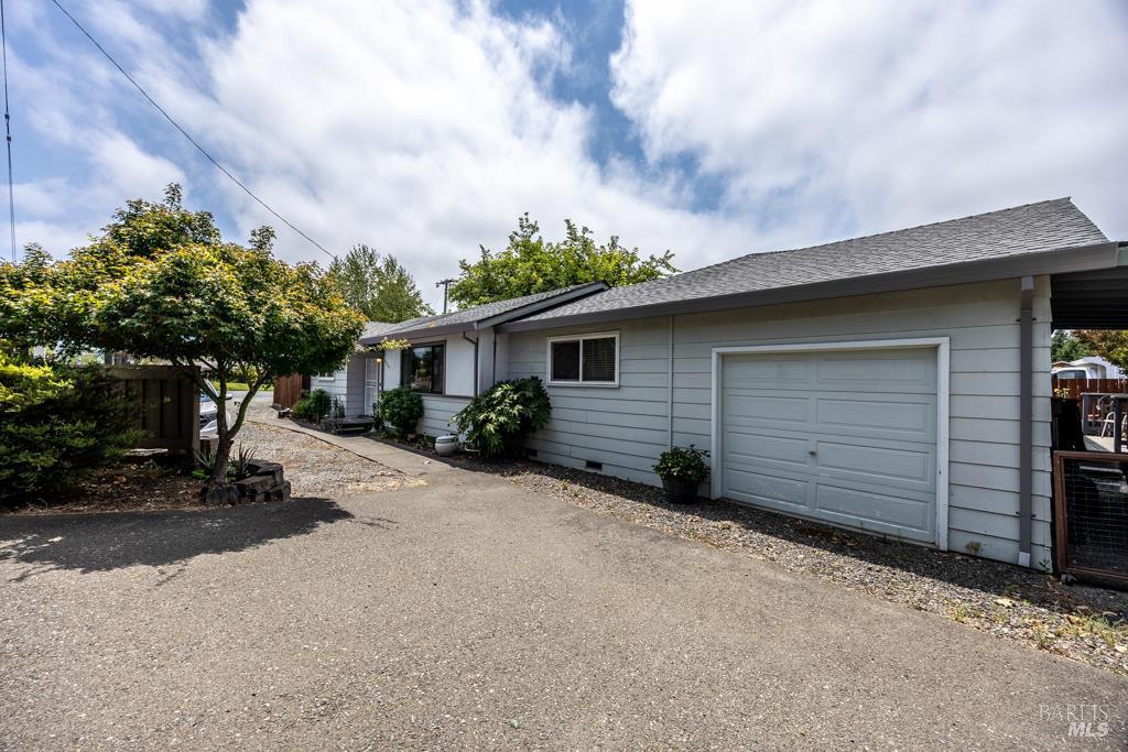 Detail Gallery Image 16 of 16 For 8547 Old Redwood Hwy, Windsor,  CA 95492 - 3 Beds | 2 Baths
