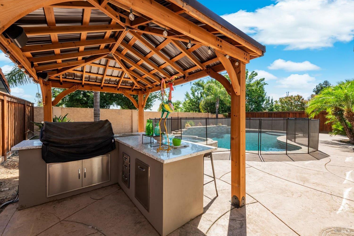 Detail Gallery Image 20 of 27 For 807 Kells Cir, Vacaville,  CA 95688 - 3 Beds | 2/1 Baths