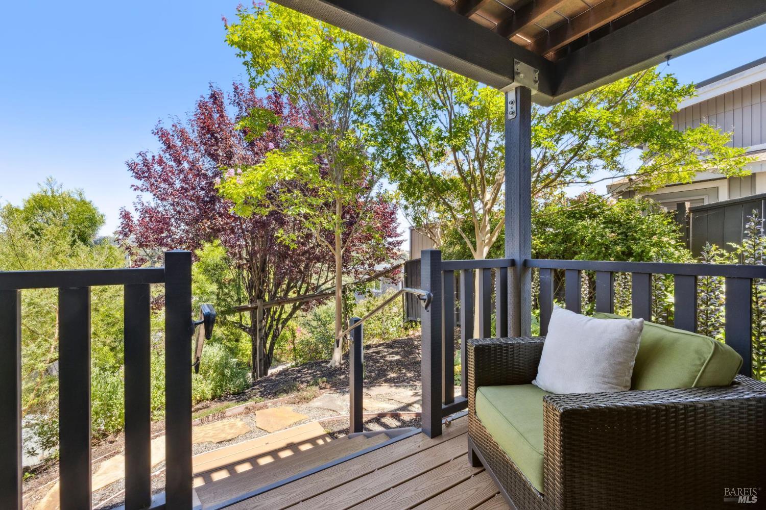 Detail Gallery Image 34 of 50 For 126 Ridge Rd, Fairfax,  CA 94930 - 3 Beds | 2 Baths