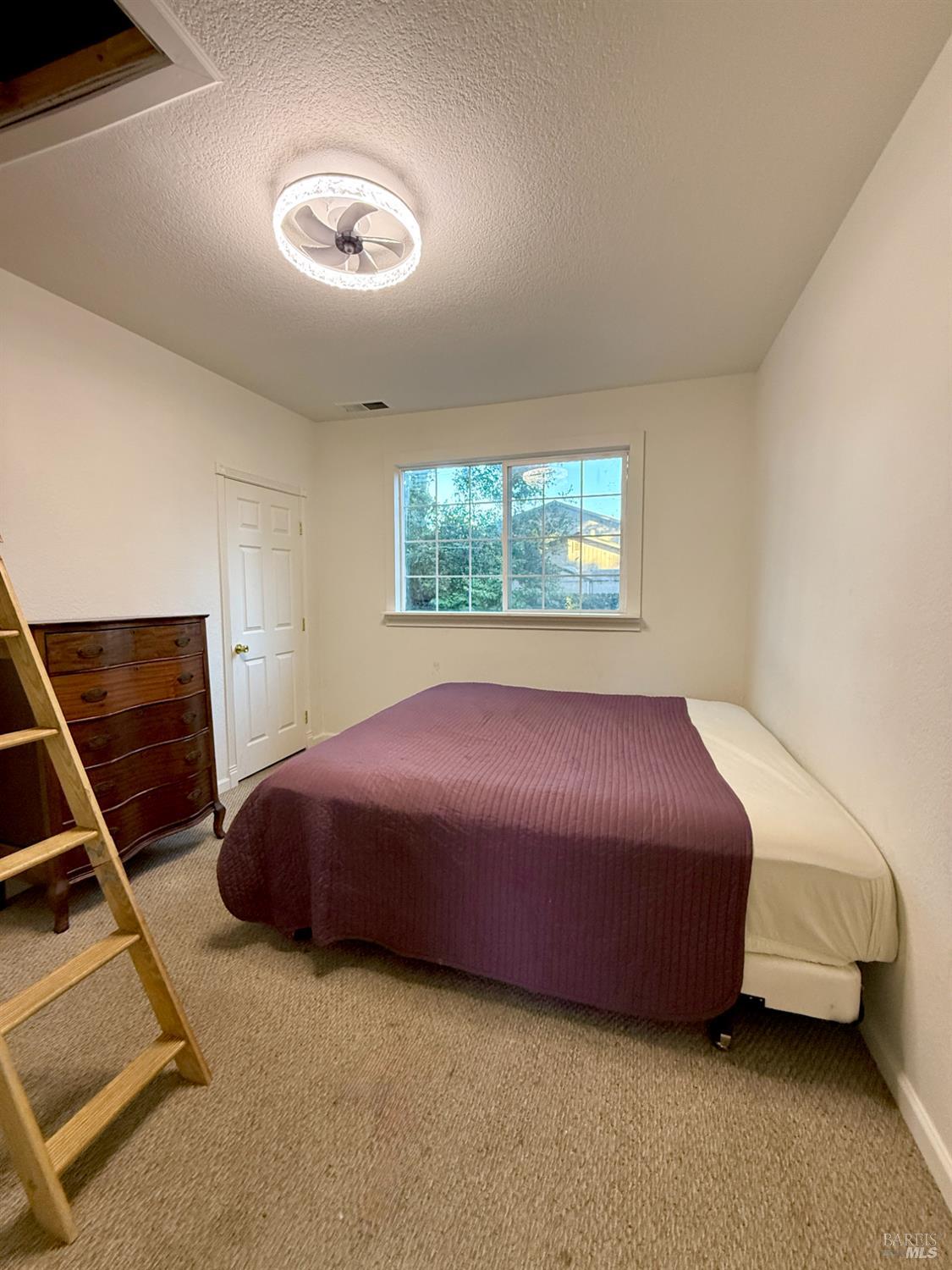 Detail Gallery Image 12 of 16 For 1101 Burbank Ave, Santa Rosa,  CA 95407 - 3 Beds | 2/1 Baths