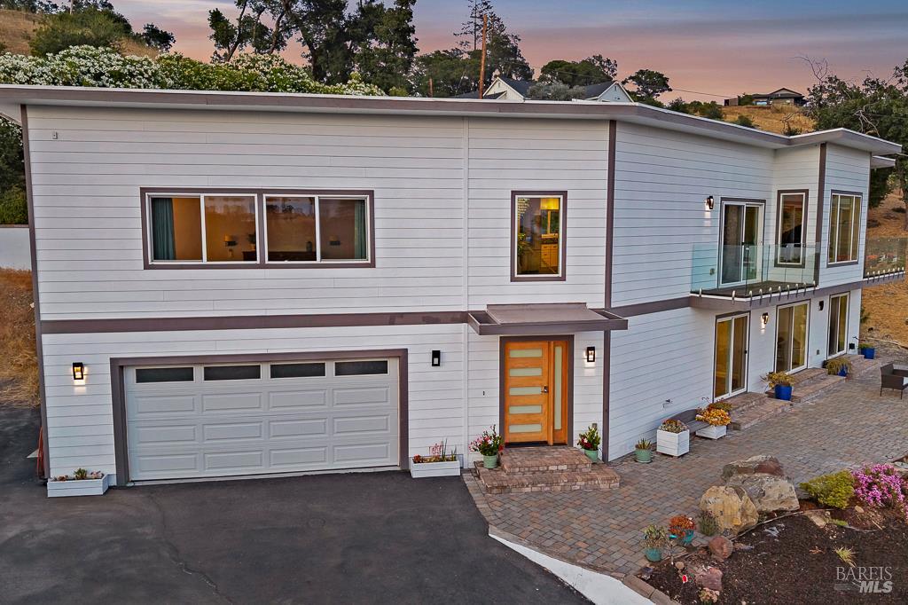 Detail Gallery Image 68 of 75 For 5560 Crystal Dr, Santa Rosa,  CA 95404 - 3 Beds | 2/1 Baths
