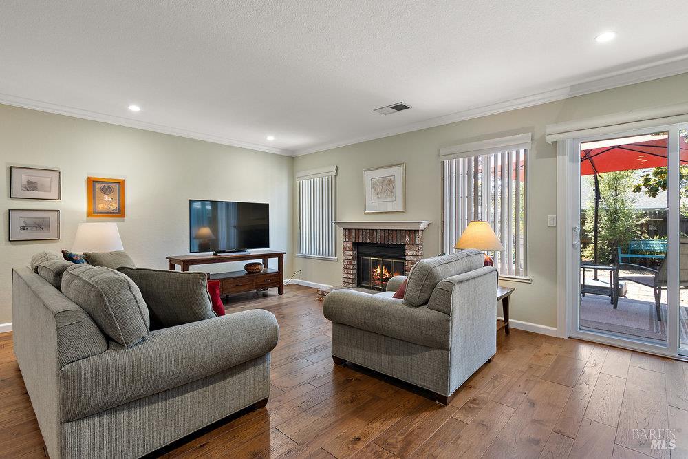 Detail Gallery Image 9 of 33 For 1774 Devonshire Dr, Benicia,  CA 94510 - 3 Beds | 2/1 Baths