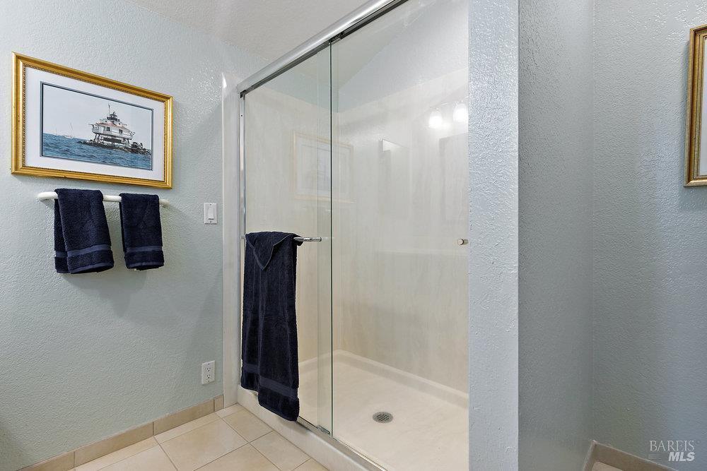 Detail Gallery Image 18 of 33 For 1774 Devonshire Dr, Benicia,  CA 94510 - 3 Beds | 2/1 Baths