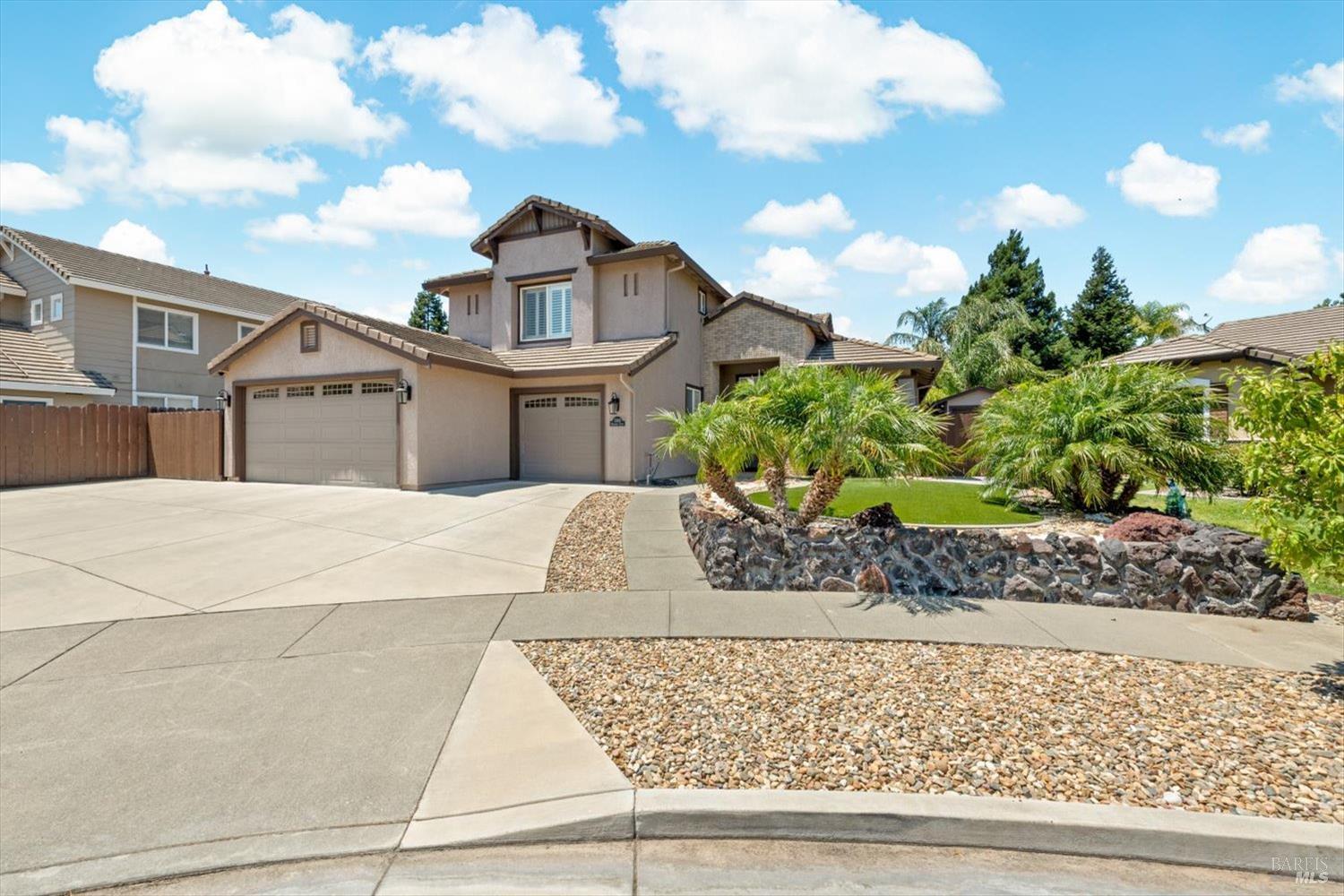 Detail Gallery Image 9 of 96 For 3305 Hillridge Ct, Fairfield,  CA 94534 - 4 Beds | 3 Baths